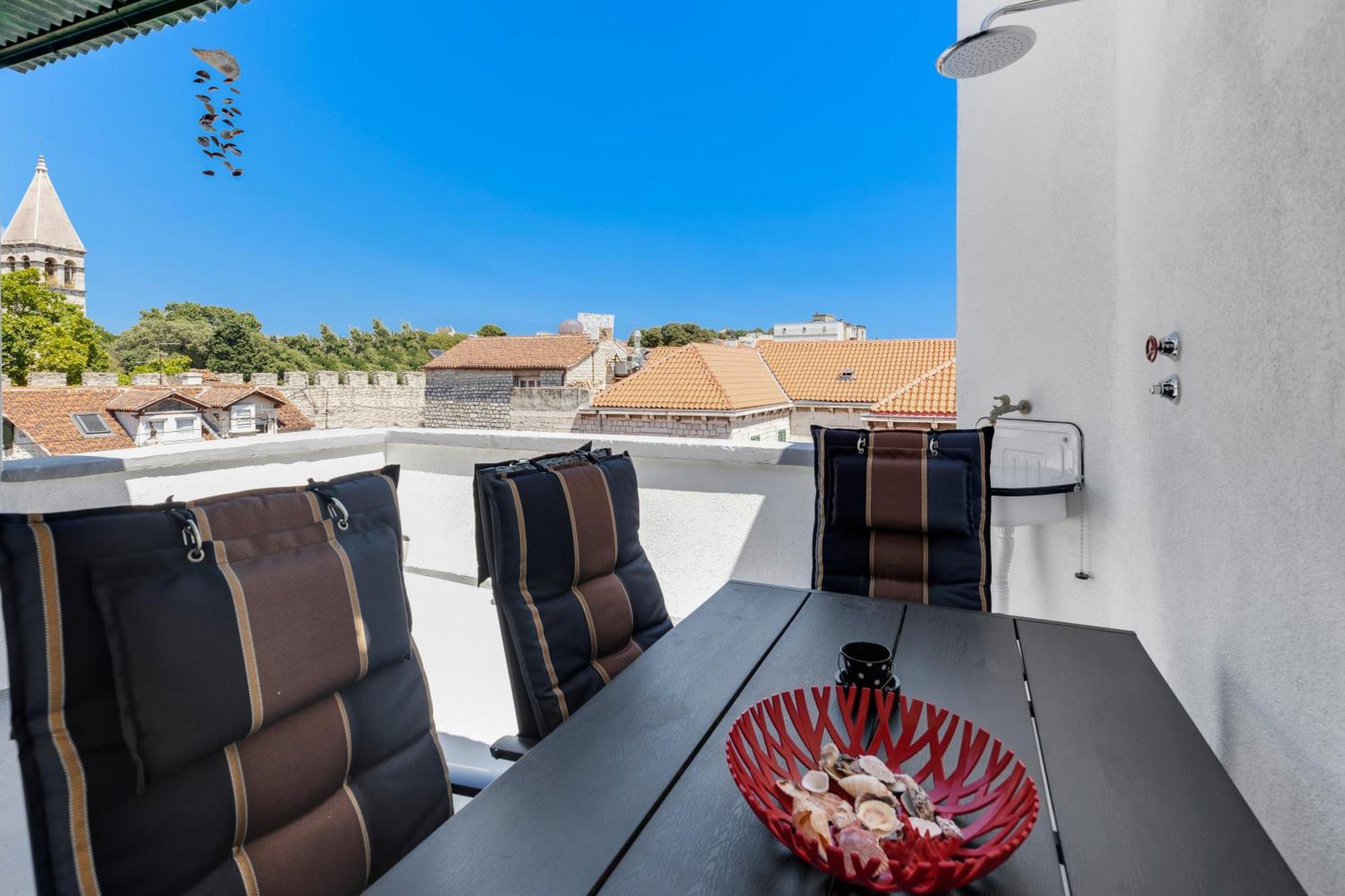 Luxury Dante Apartment With Terrace Split Exterior foto